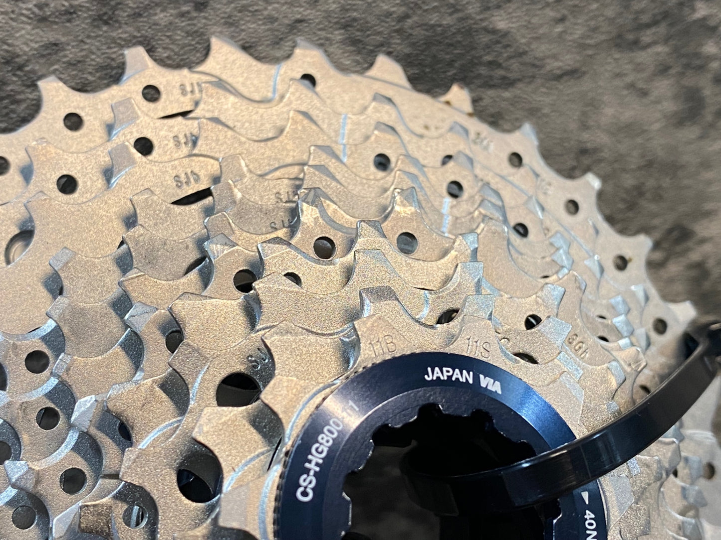 IW647 シマノ SHIMANO CS-HG800-11 スプロケット 11-34T 11S