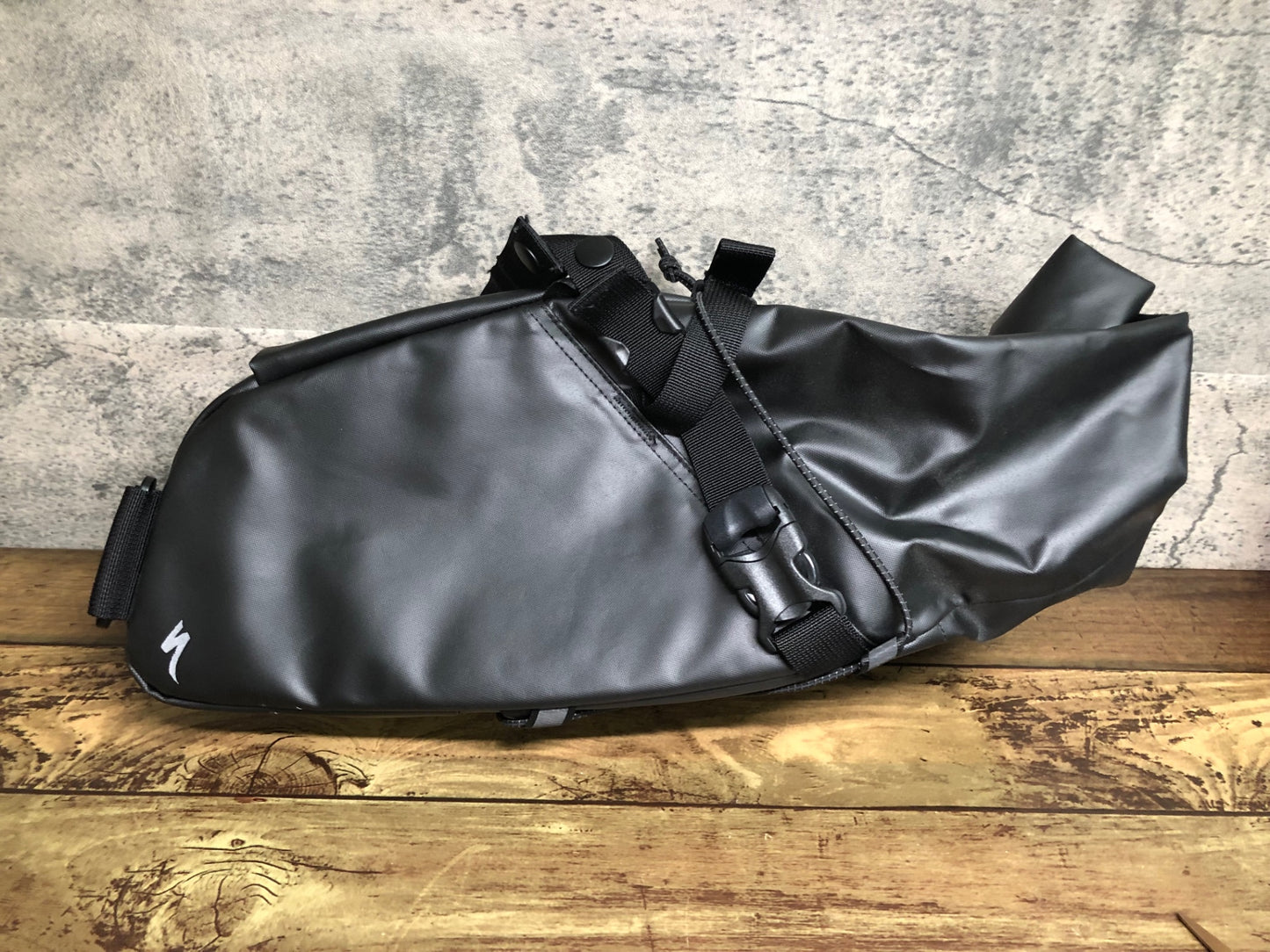 IT249 スペシャライズド SPECIALIZED BURRA BURRA STABILIZER サドルバッグ 黒