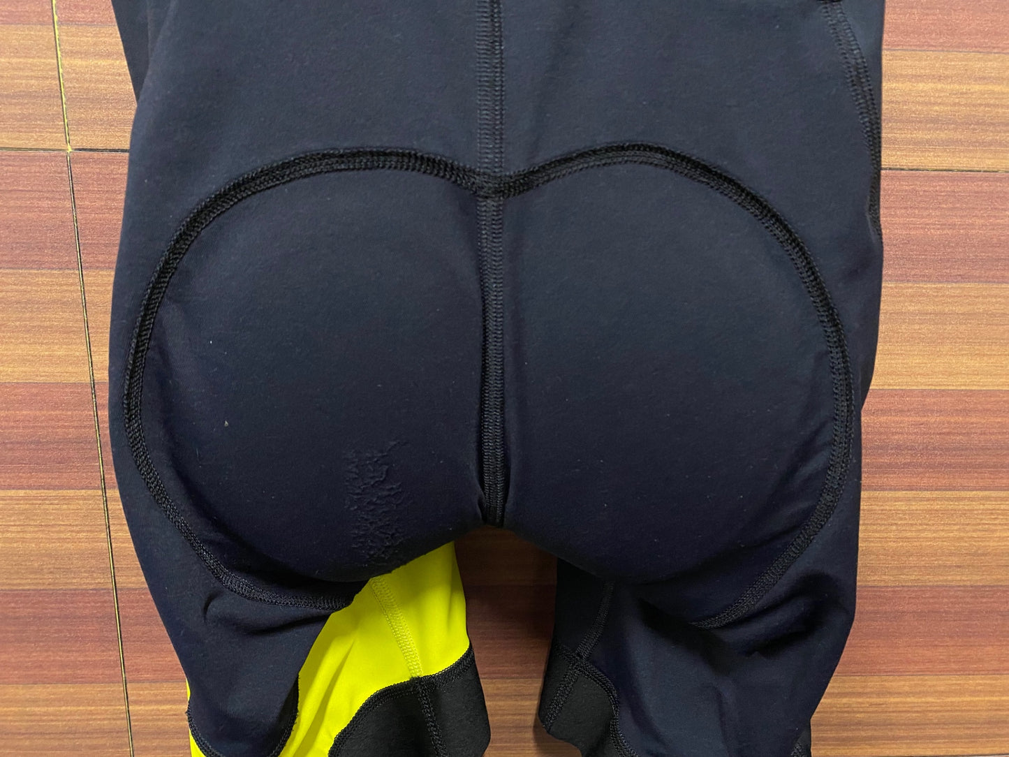 IN860 ラファ Rapha LIGHTWEIGHT BIB SHORTS ビブショーツ 黒 黄 M ※パッド擦れ