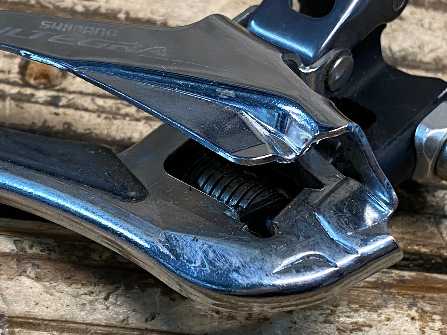 IX067 シマノ SHIMANO アルテグラ ULTEGRA FD-6800 フロントディレイラー 直付