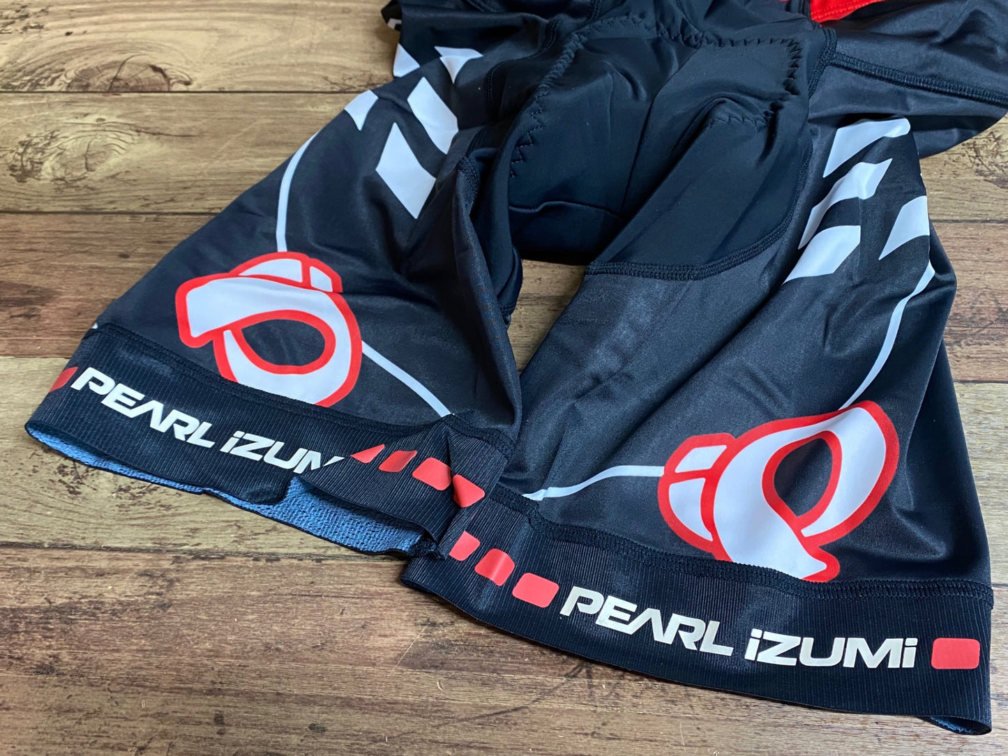 IN103 パールイズミ PEARL iZUMi プレミアム レーサーパンツ XL 黒赤白