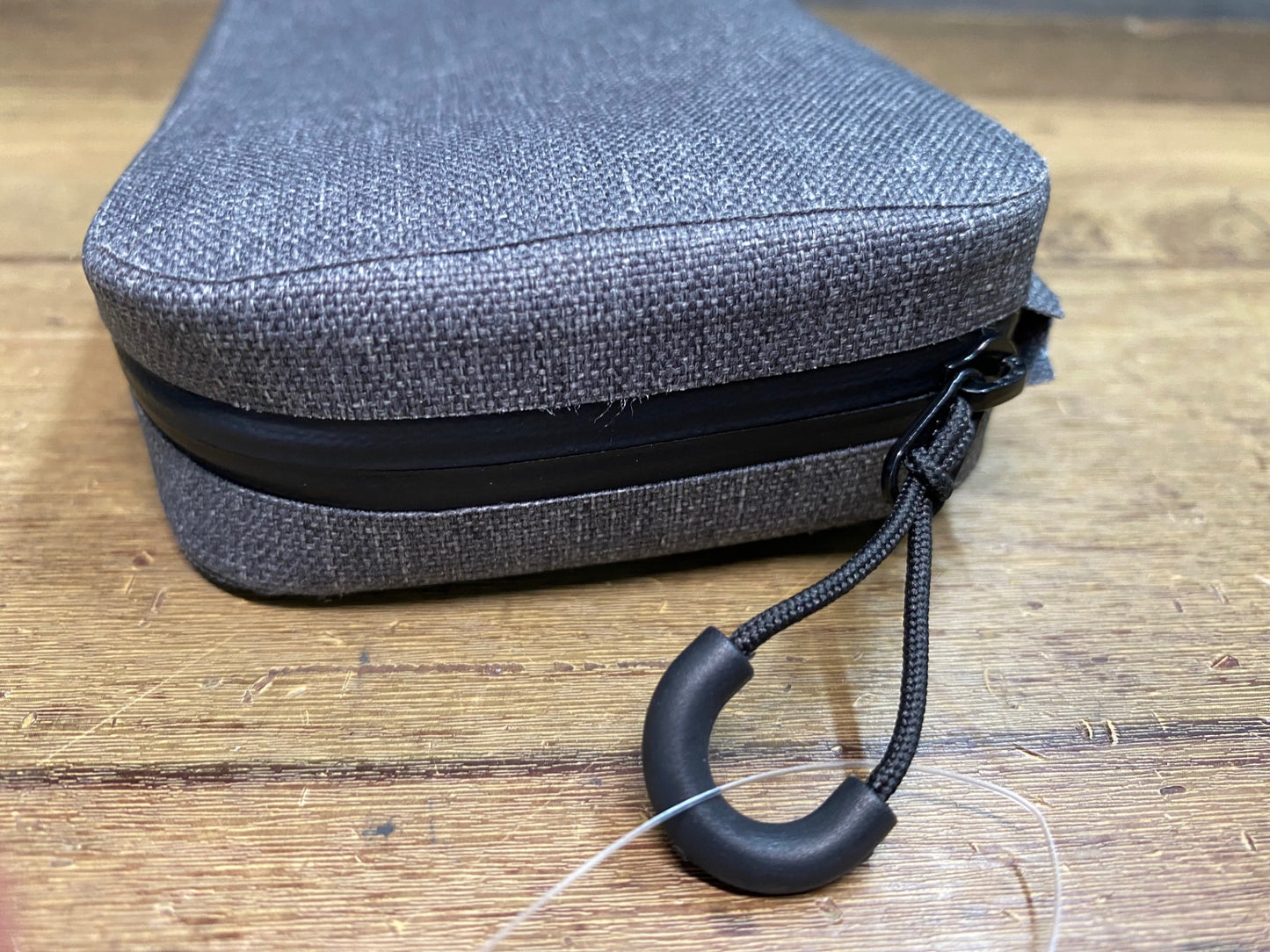 JA992 カペルミュール KAPELMUUR サイクルポーチ グレー