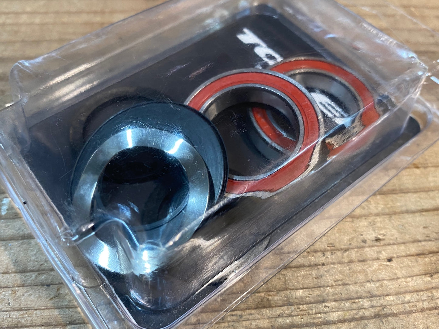 IU886 TOKEN トーケン TK-BB90 BB90 TREK用 24mm軸