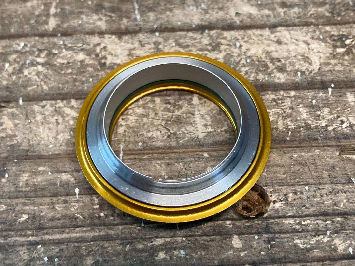 IS708 クリスキング CHRIS KING NoThreadSet アヘッド ヘッドパーツ ヘッドセット 上下1-1/8 OS アウトボード式 ゴールド