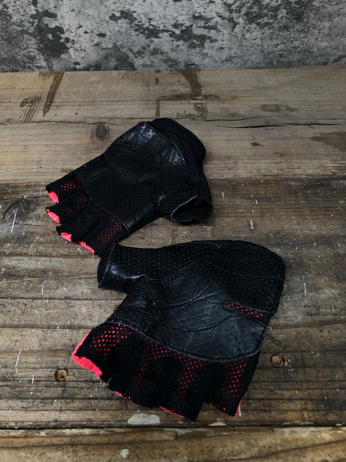 IN348 ラファ RAPHA グローブ 指ぬき ピンク サイズ表記不明