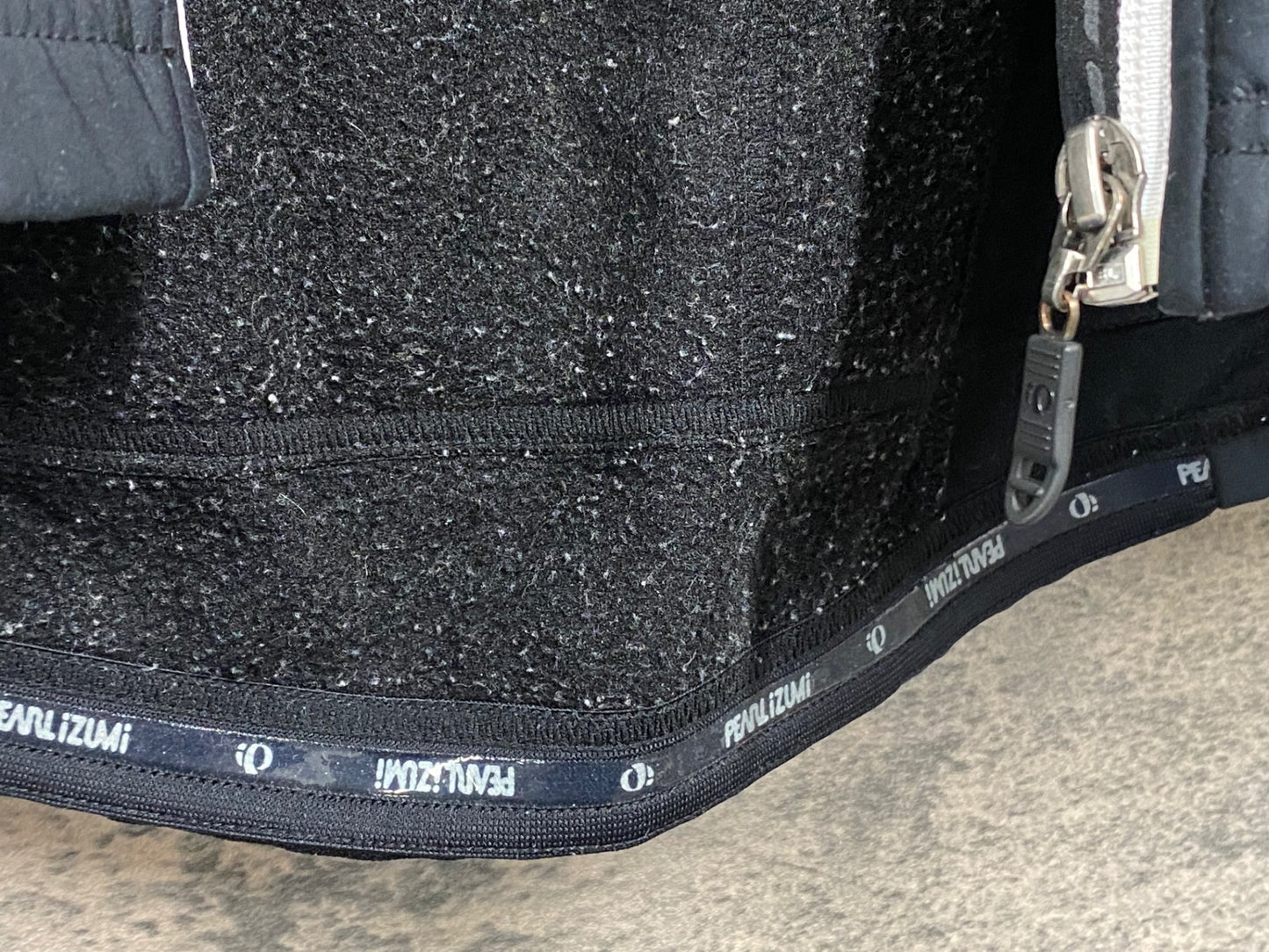 IY547 パールイズミ PEARL iZUMI 長袖 サイクルジャケット 裏起毛 黒 M