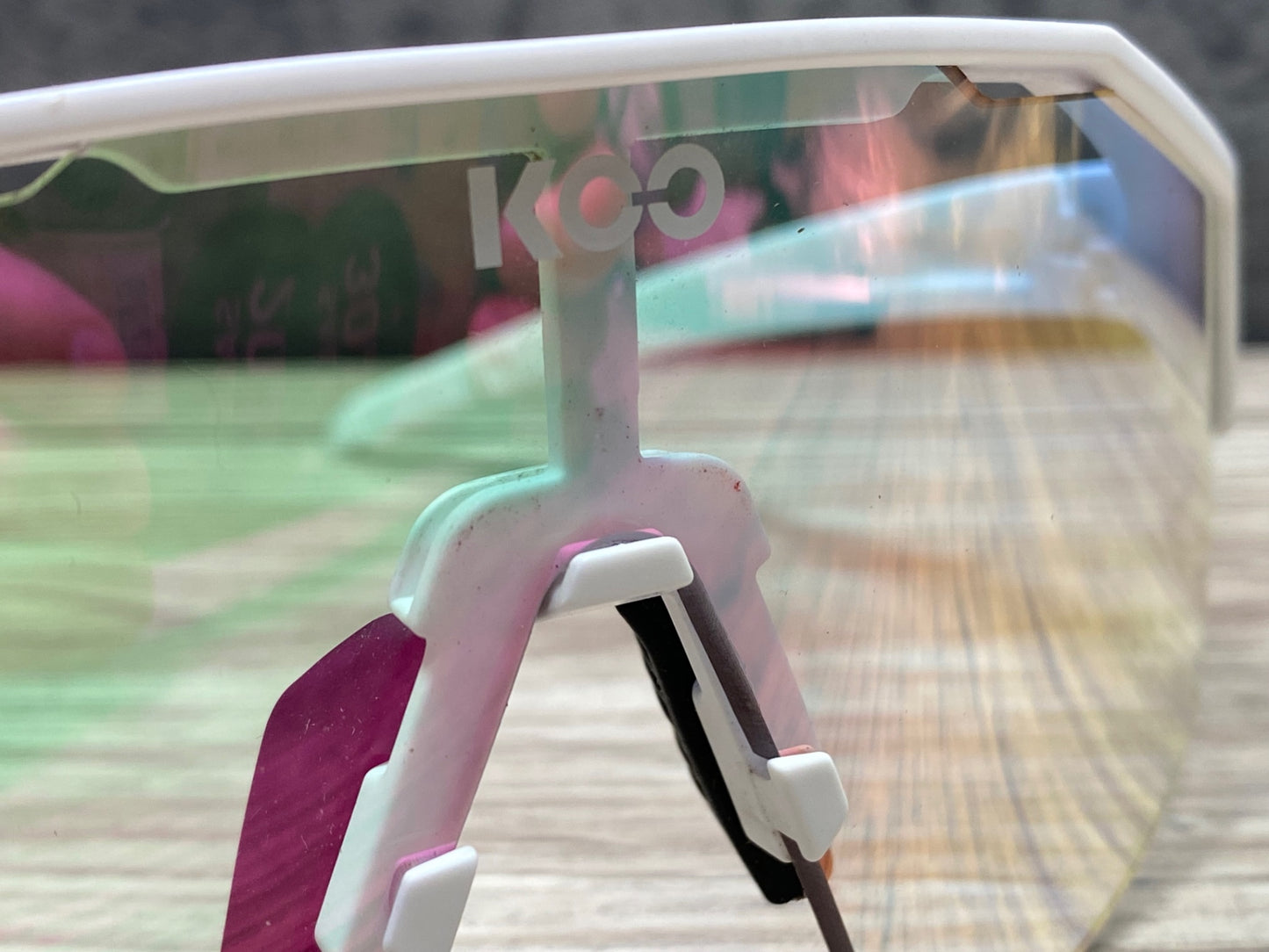 IZ053 カスク KASK クー KOO アリビ ALIBI アイウェア サングラス 白