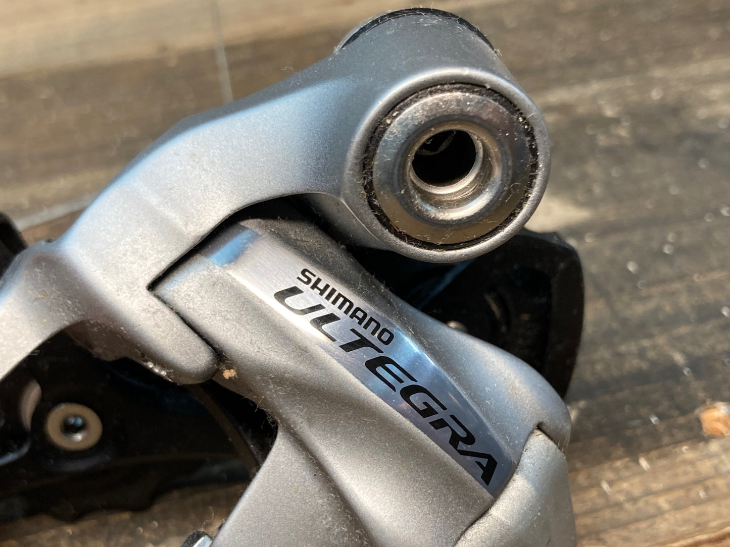 IN910 シマノ SHIMANO アルテグラ ULTEGRA RD-6700 リアディレイラー 10S