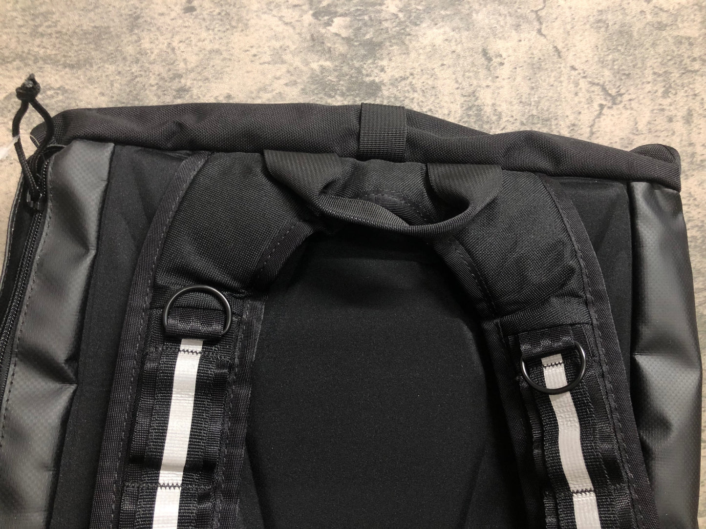 IY229 クローム CHROME YALTA 2.0 リュック バックパック グレー 黒