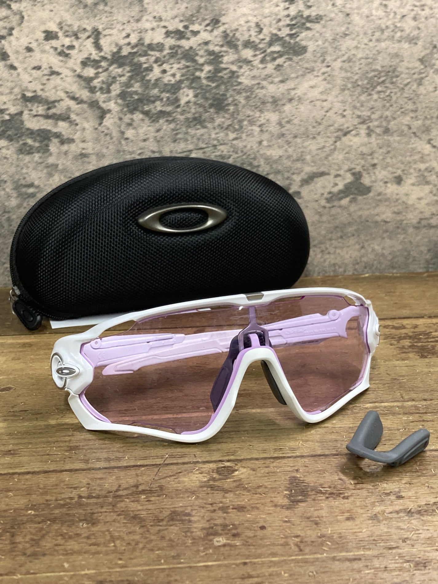 IY831 オークリー OAKLEY ジョウブレーカー JAW BREAKER サングラス アイウェア 白 PRIZM ローライト レンズ傷