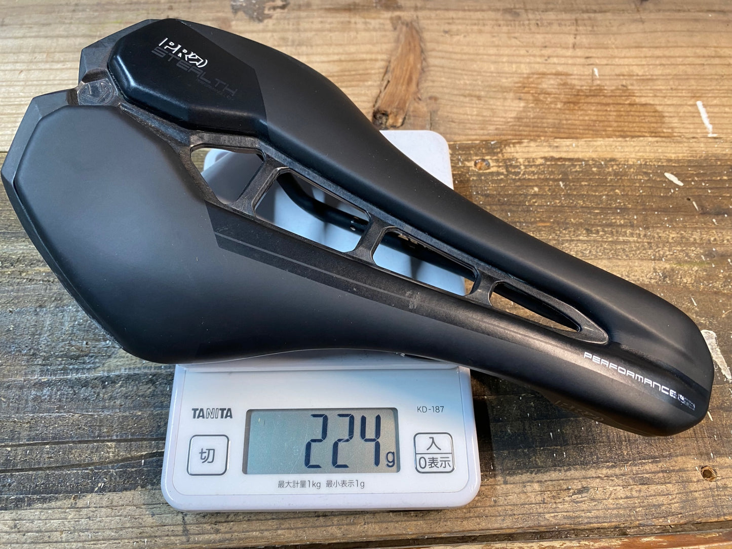 IS572 シマノプロ SHIMANO PRO ステルス Stealth サドル ステンレスレール 実測143mm