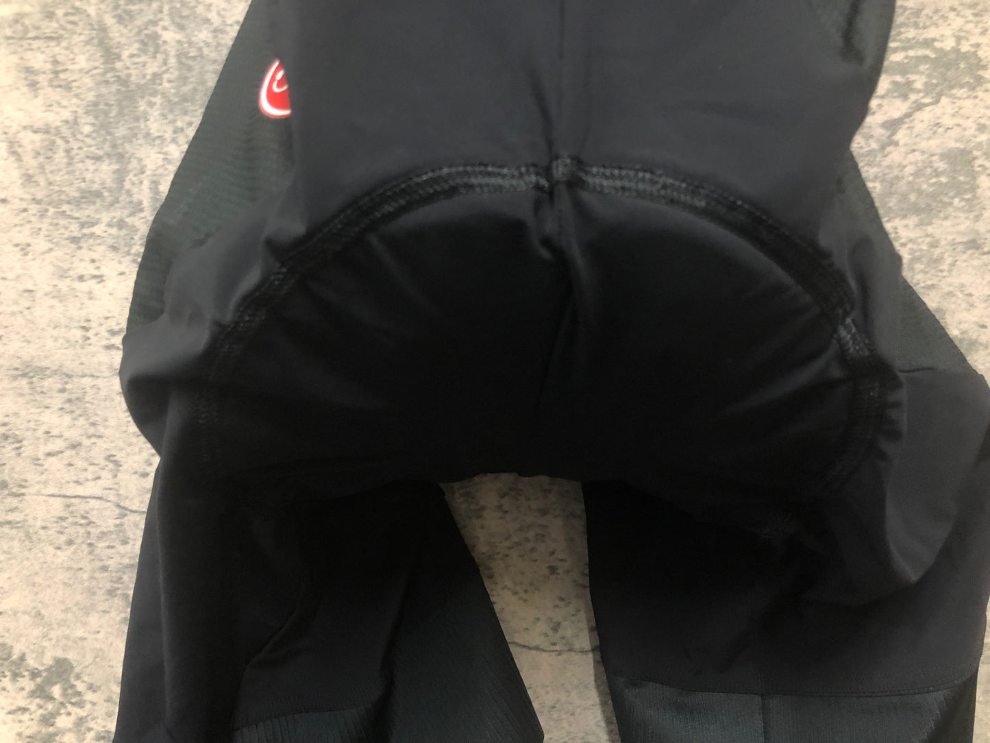 IT363 カステリ CASTELLI ビブショーツ 黒 ※サイズ不明