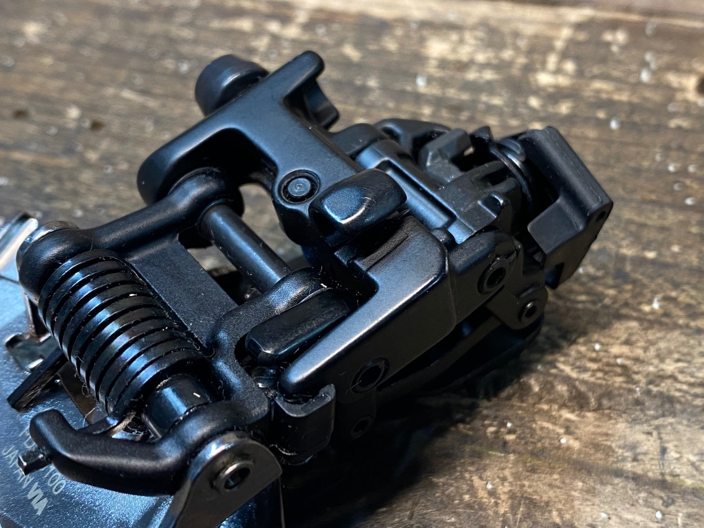 IR732 シマノ SHIMANO デュラエース DURA-ACE FD-R9100 フロントディレイラー 直付け ※ワッシャー欠品