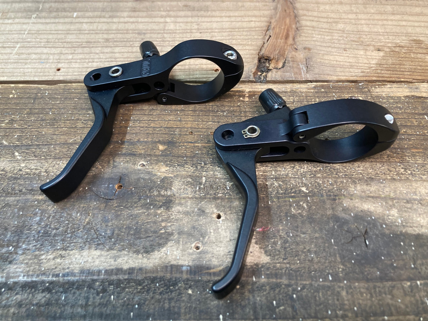 IR001 ポール PAUL クロスレバー CROSS LEVER ブレーキレバー 左右セット