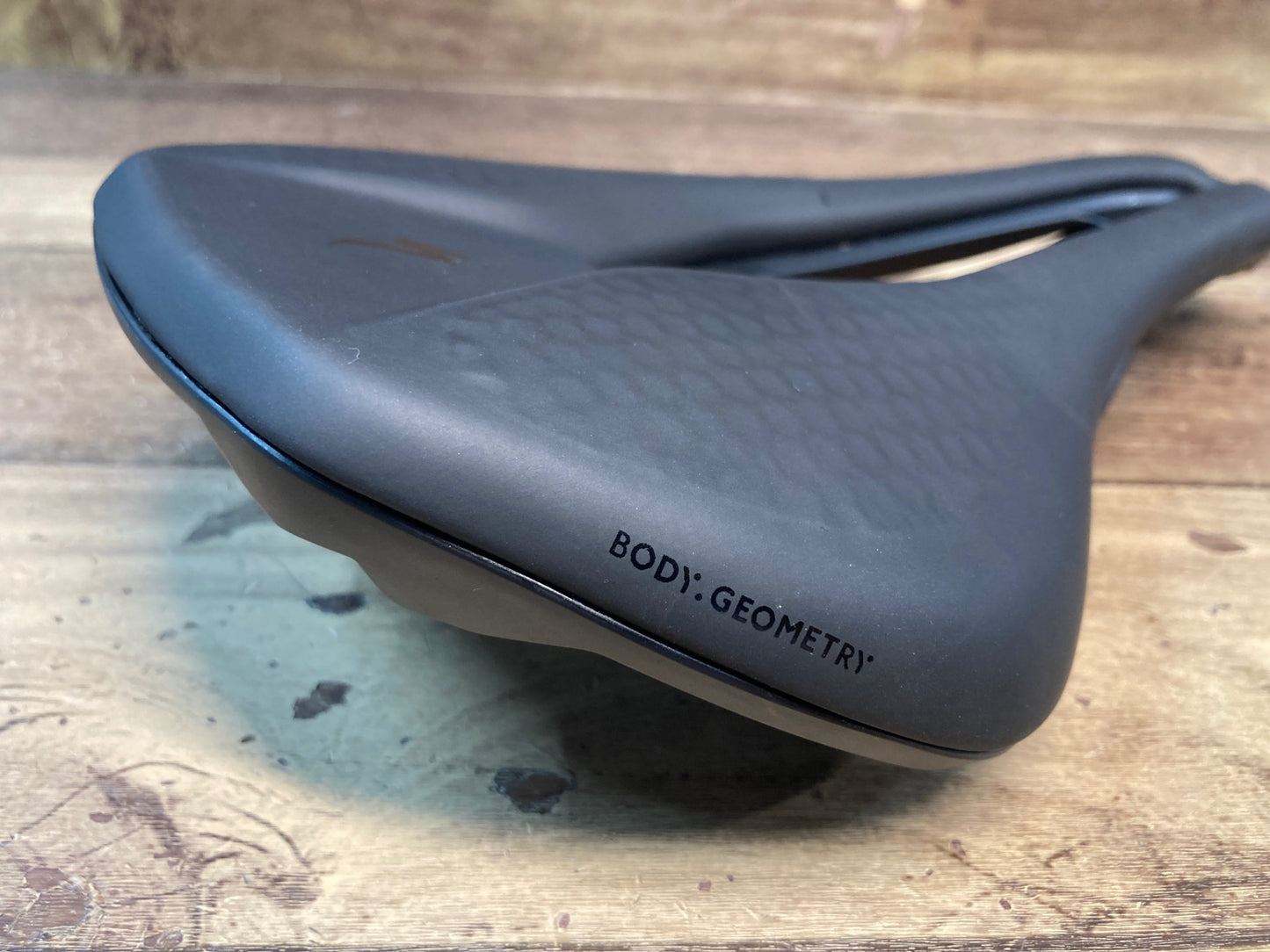 II919 スペシャライズド SPECIALIZED POWER EXPERT MIRROR サドル 黒 HOLLOW Ti レール 143mm