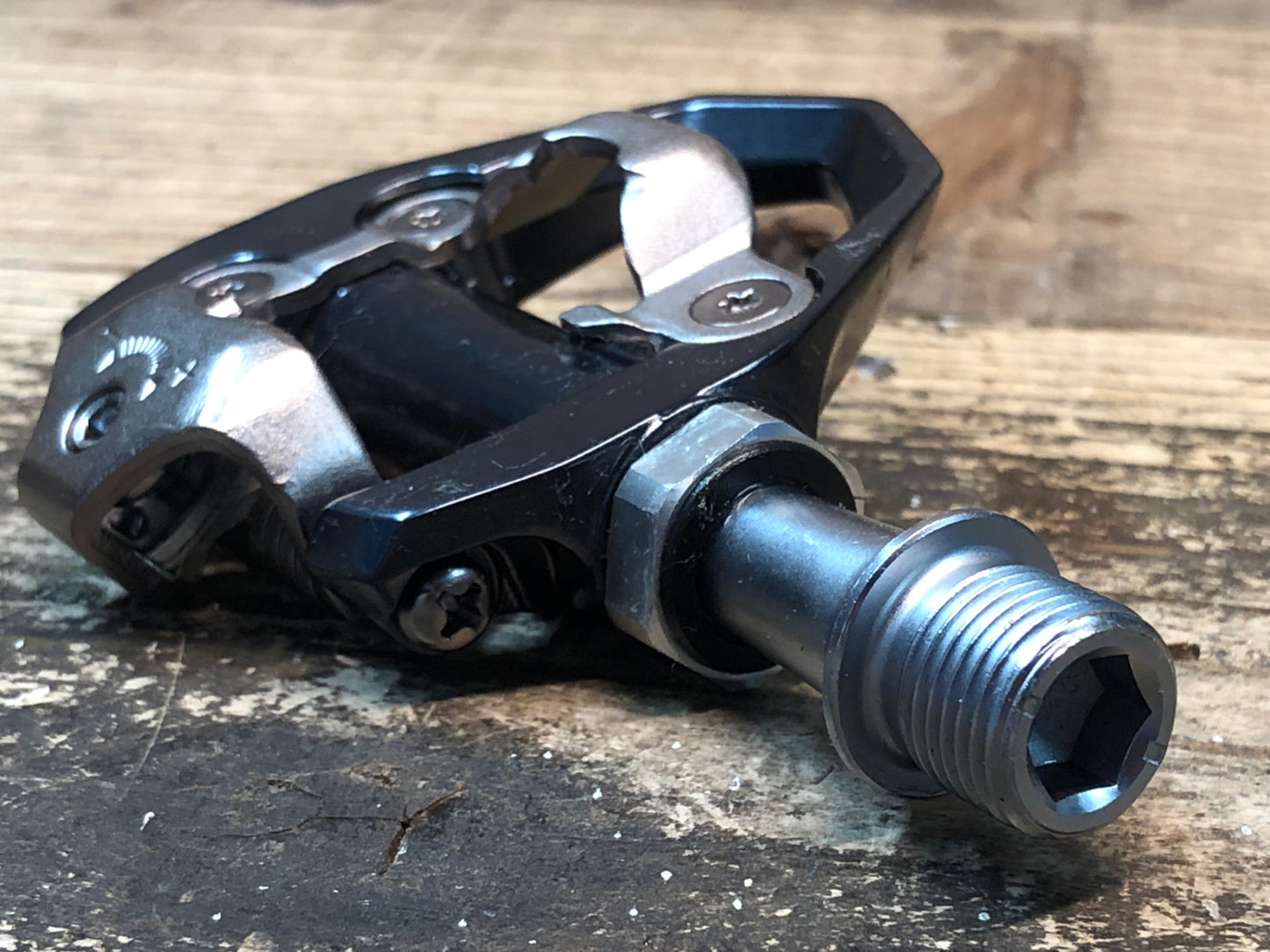 IW055 シマノ SHIMANO PD-ES600 ビンディングぺダル SPD