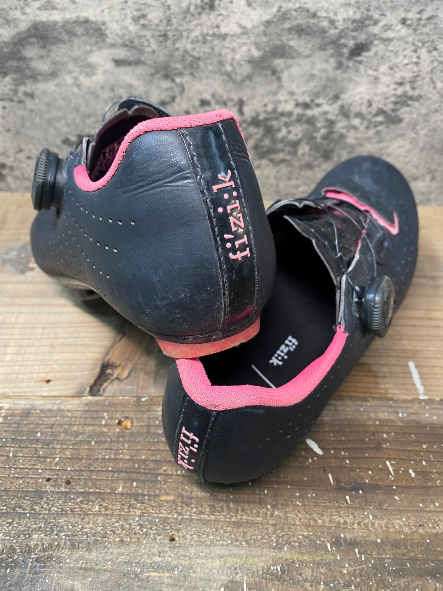 IO948 フィジーク fizik テンポ TEMPO R5 OVERCURVE SHOES ビンディングシューズ 黒 ピンク EU37 ※ソール傷