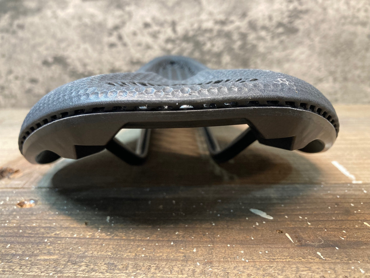 IK025 スペシャライズド SPECIALZED POWER PRO WITH MIRROR SADDLE 143mm HOLLOW Tiレール サドル