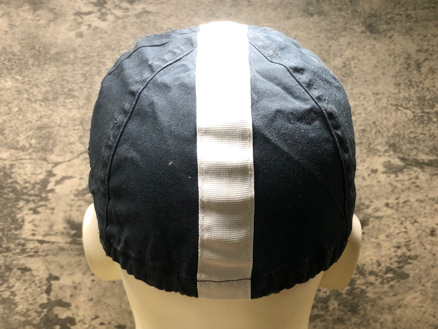 IM763 ラファ Rapha サイクルキャップ M/L 黒 白