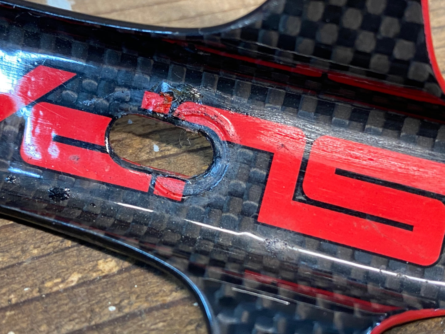 IT152 スパカズ SUPACAZ FLY CAGE カーボン ボトルケージ 2個セット 赤