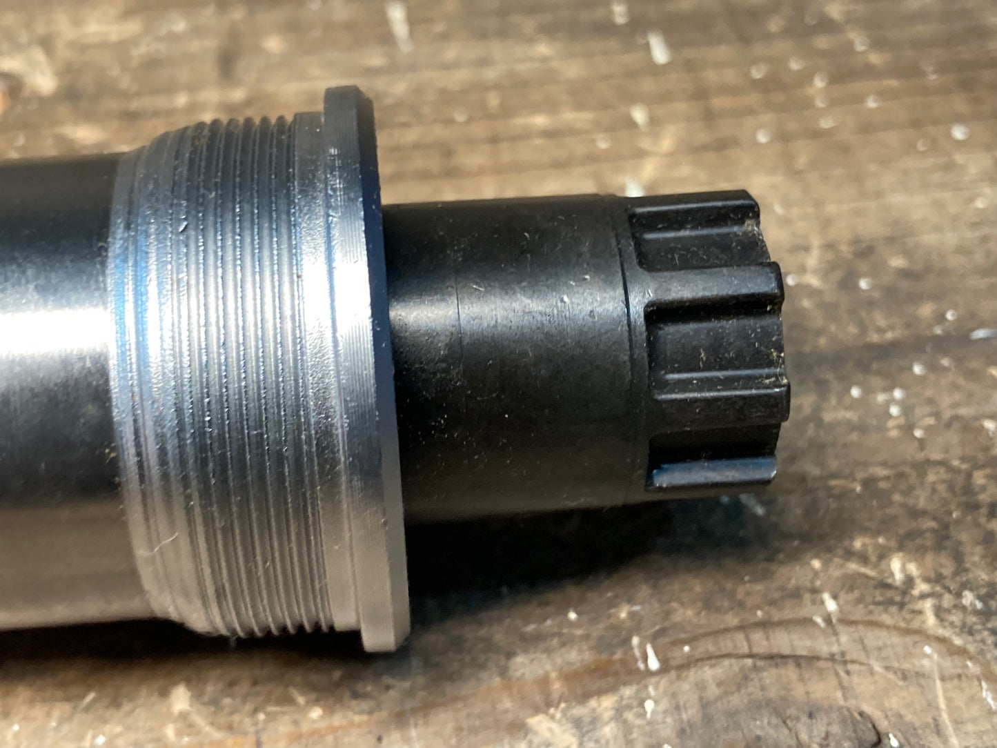 IS154 シマノ SHIMANO ネクサーヴ NEXAVE BB-C900 BB 121mm 68mm