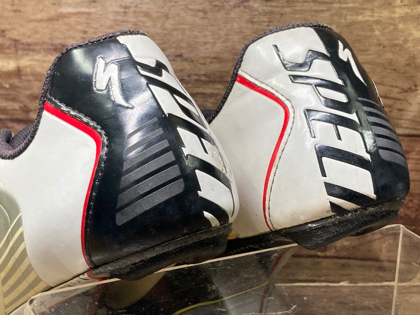 IJ813 スペシャライズド SPECIALIZED EXPERT RD ビンディングシューズ EU41サイズ 白 黒 SPD-SL ソール、つま先傷あり
