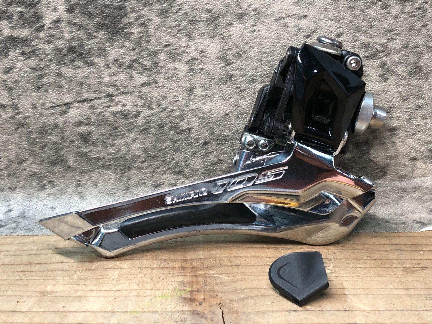 IS097 シマノ SHIMANO 105 FD-R7000 フロントディレイラー 直付け