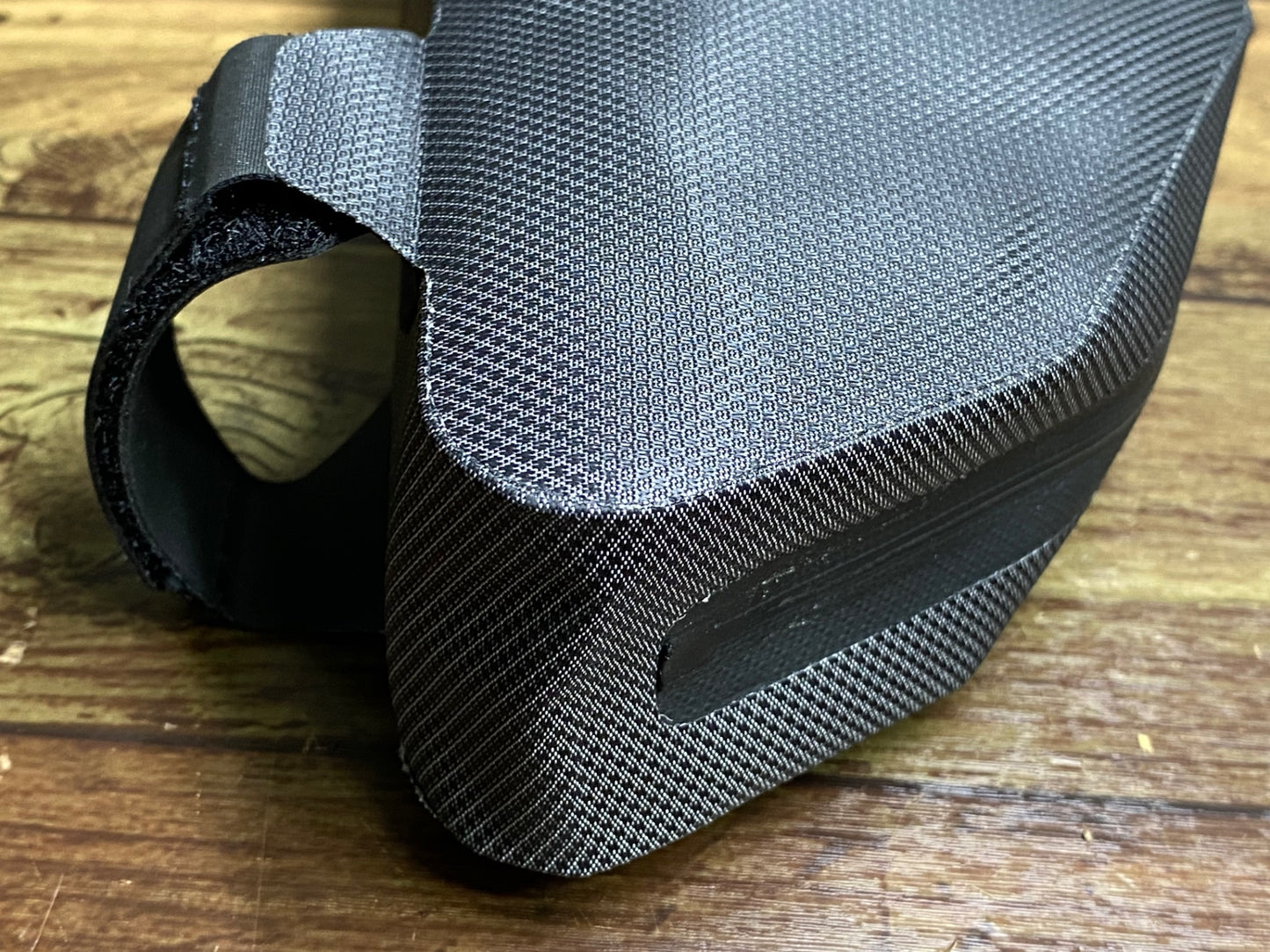 JC081 アピデュラ APIDURA ドライ エクスペディション トップチューブバッグ