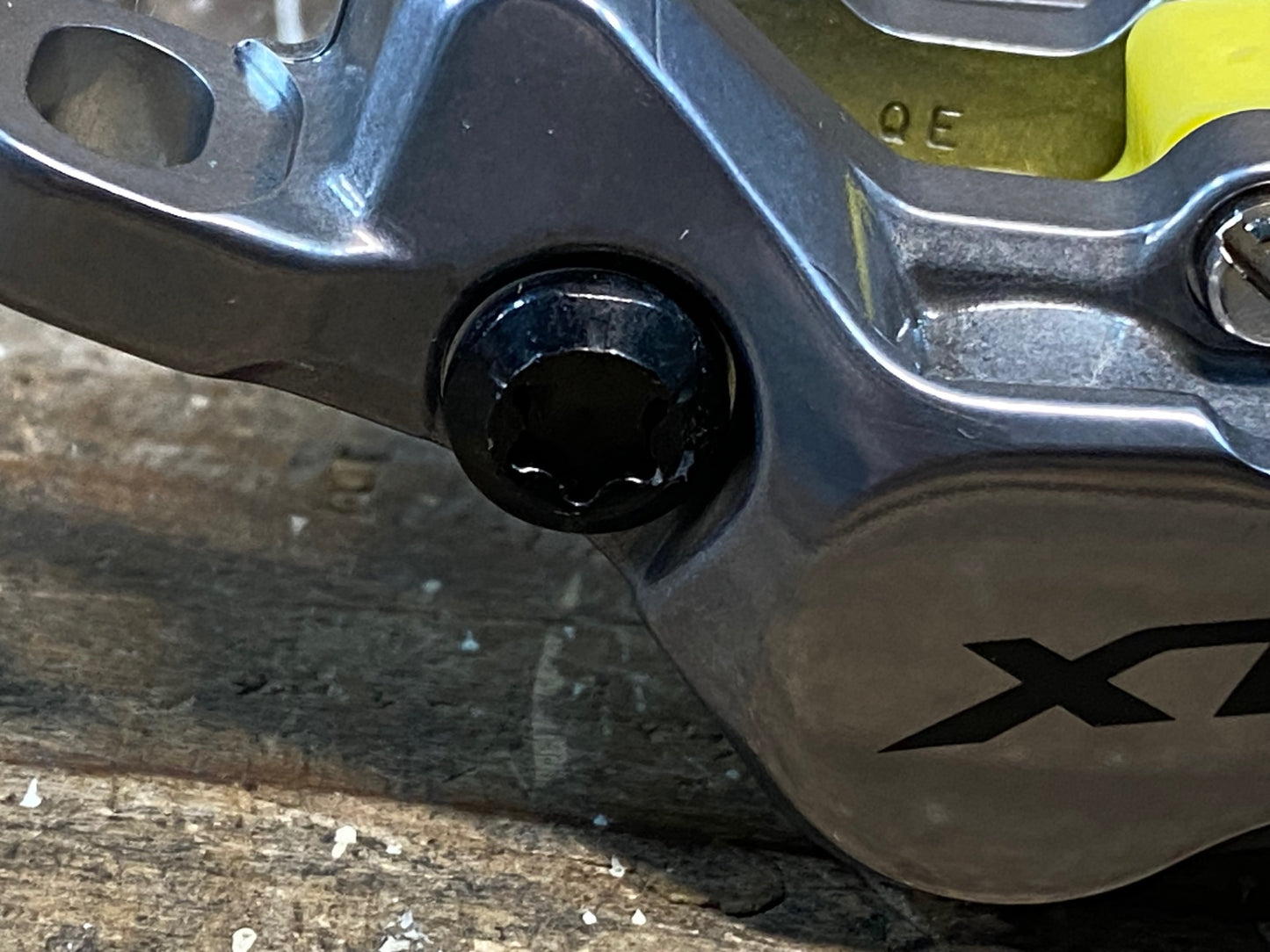 IR246 シマノ SHIMANO XTR BR-M9120 ディスクブレーキ キャリパー 4ピストン