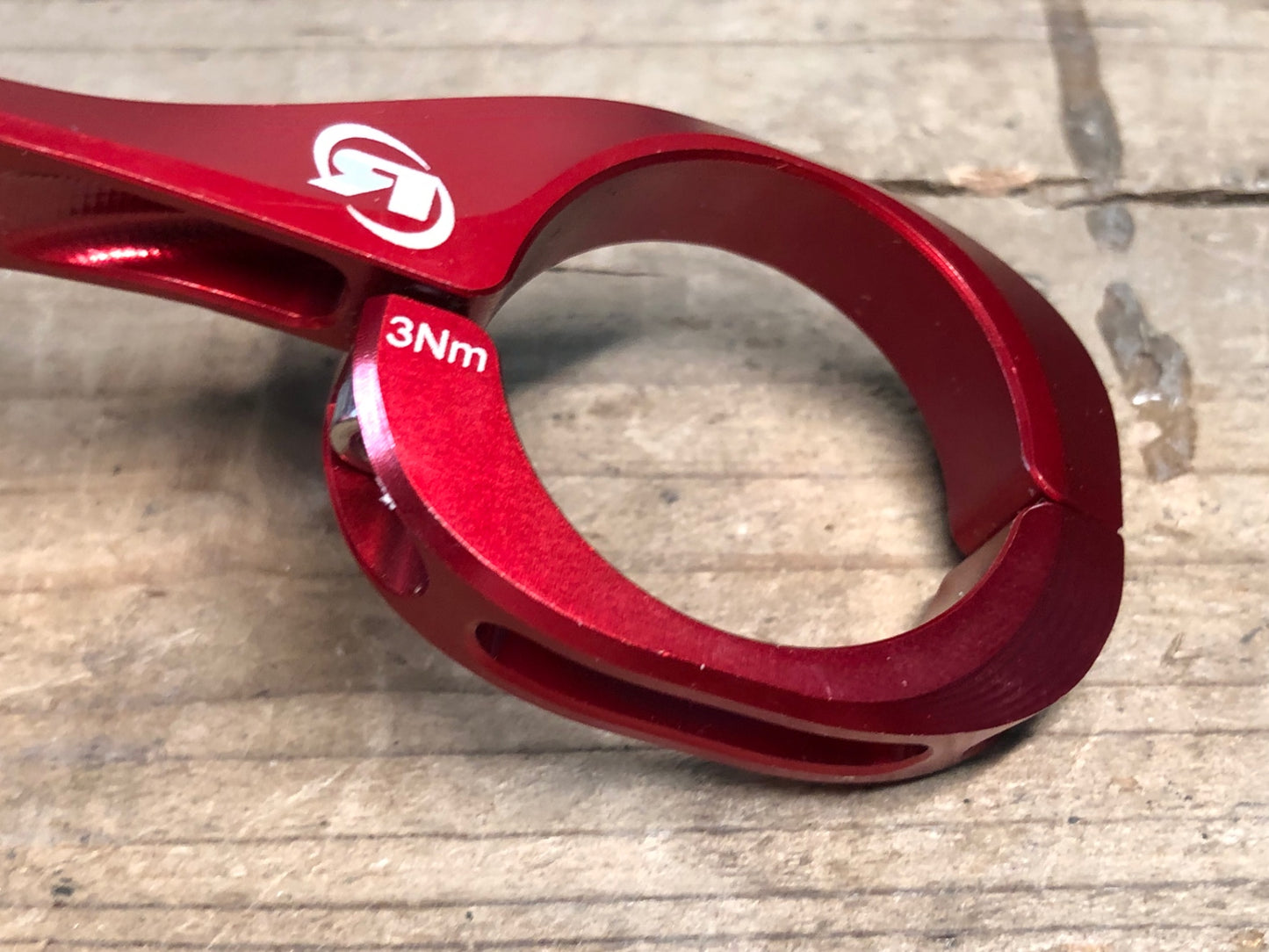 IZ620 ローター ROTOR サイコンマウント 赤 Φ31.8 Garmin