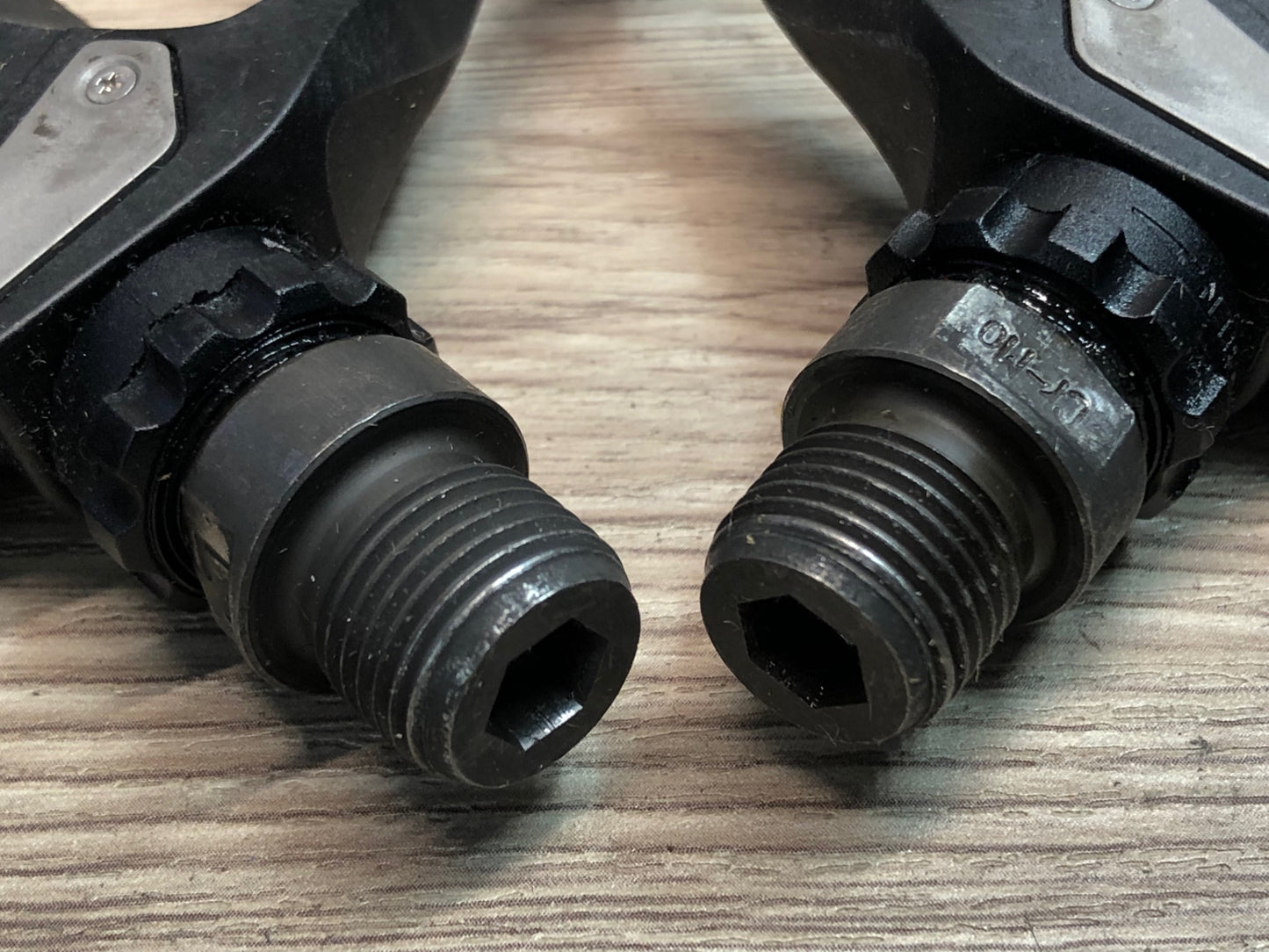 IN334 シマノ SHIMANO PD-RS500 ビンディングペダル 黒 シャフト回転スムース