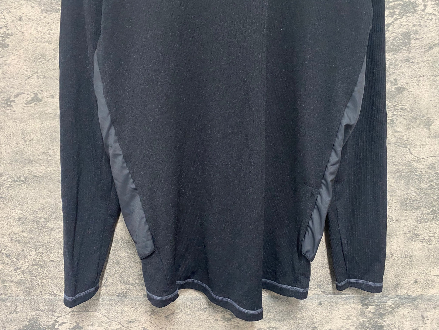 IY990 パールイズミ PEARL iZUMi 長袖 インナー ベースレイヤー 黒 XL