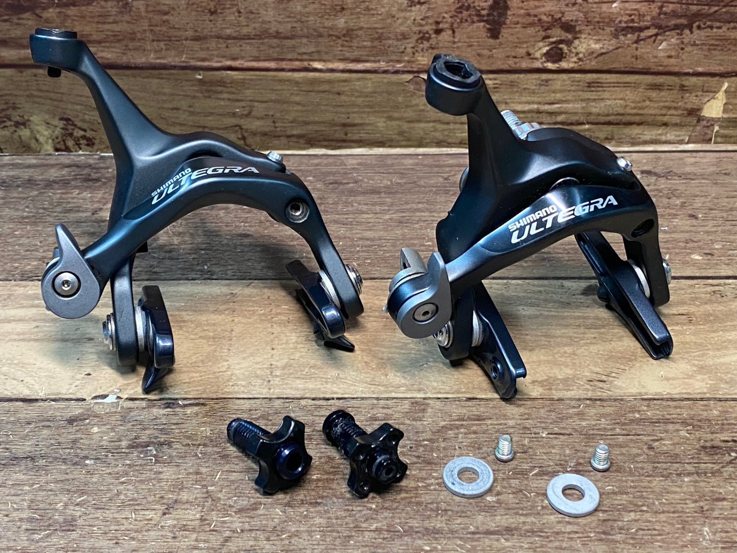 IC816 シマノ SHIMANO アルテグラ ULTEGRA BR-6700 ブレーキキャリパー 前後セット ※ワイヤー固定板ボルト欠品