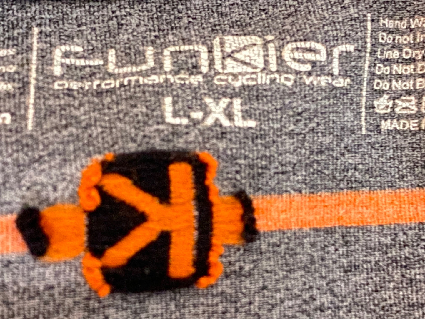 IH536 ファンキアー Funkier 長袖 ベースレイヤー 黒 グレー L-XL