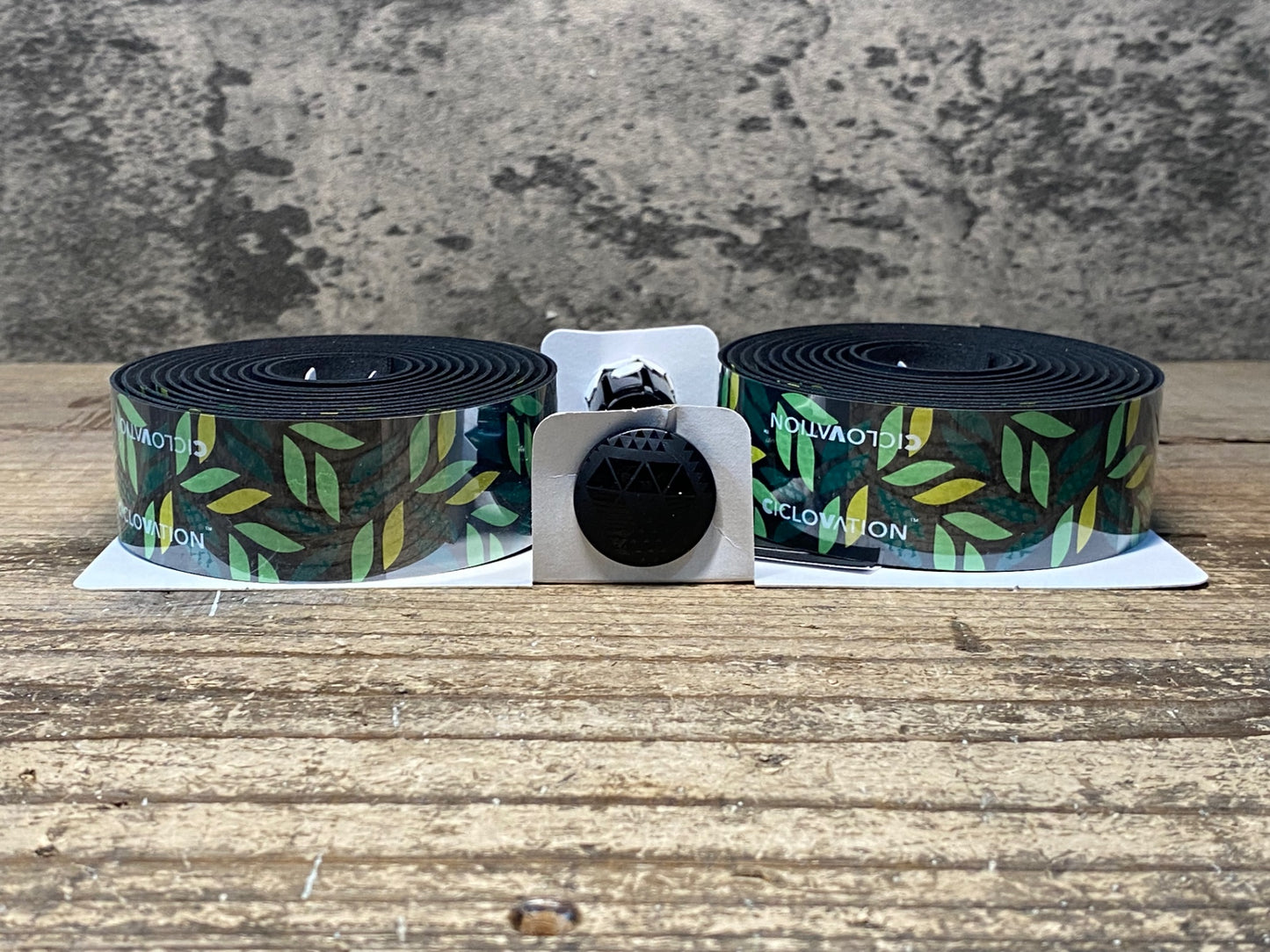 IY266 シクロべーション CICLOVATION LEATHER TOUCH RAINFOREST バーテープ 黒 緑