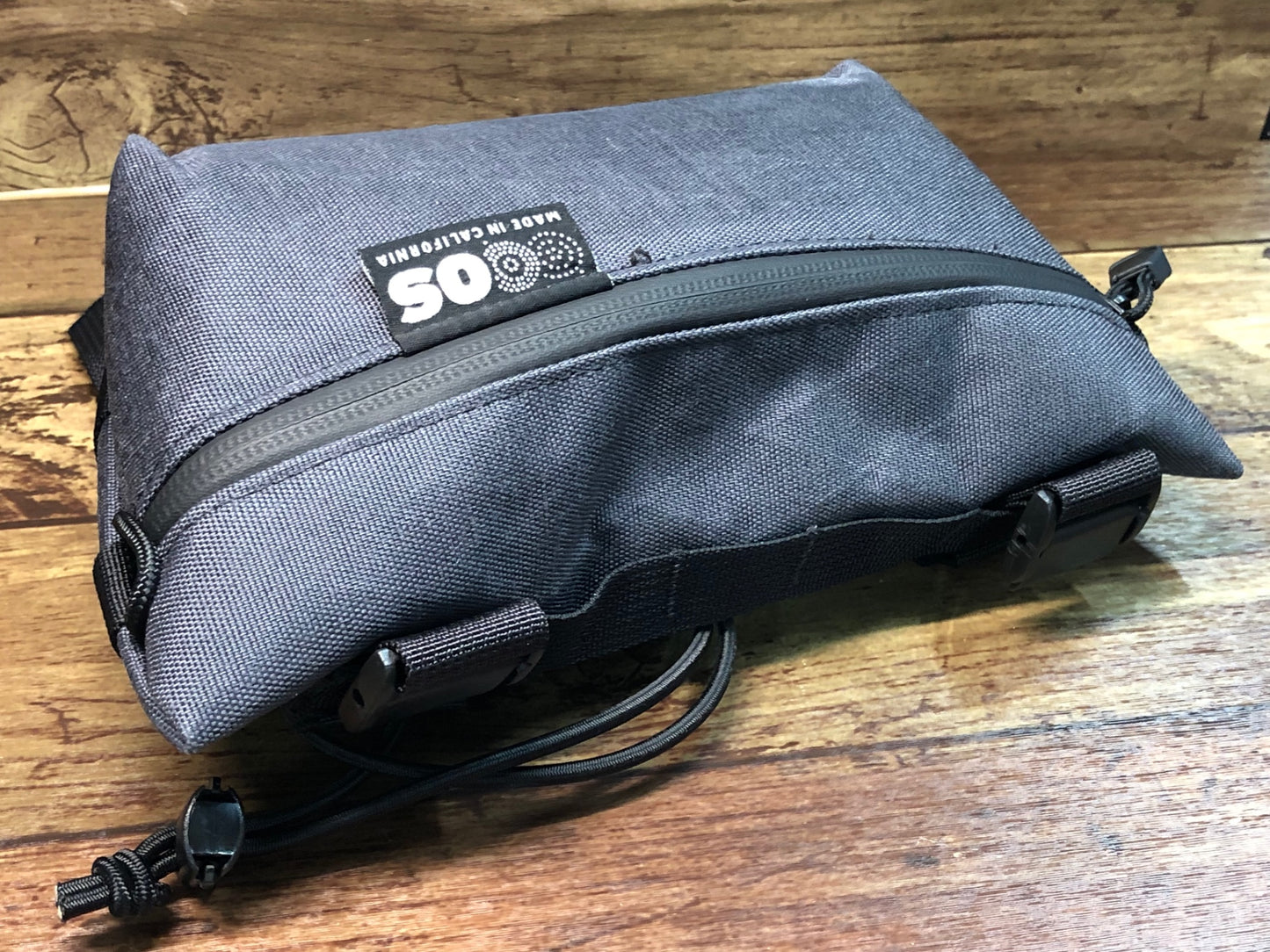 IL653 アウターシェルアドベンチャー OUTER SHELL ADVENTURE MINI BAR BAG ハンドルバーバッグ