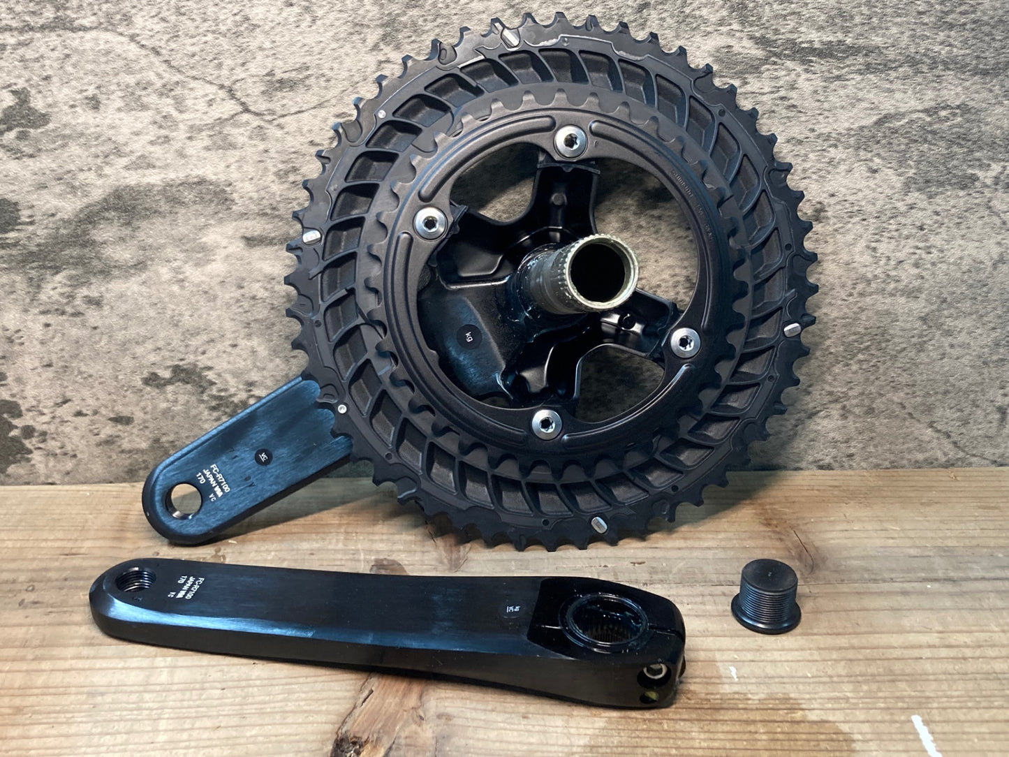 IQ085 シマノ SHIMANO 105 FC-R7100 クランクセット 52/36T 170mm