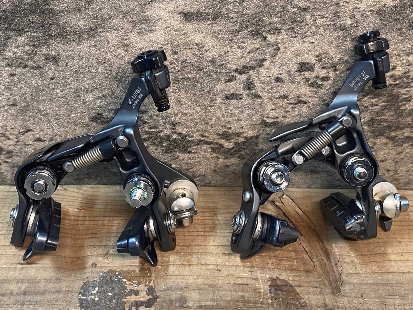 IQ569 シマノ SHIMANO アルテグラ ULTEGRA BR-R6810 ダイレクトマウント ブレーキキャリパー 前後セット