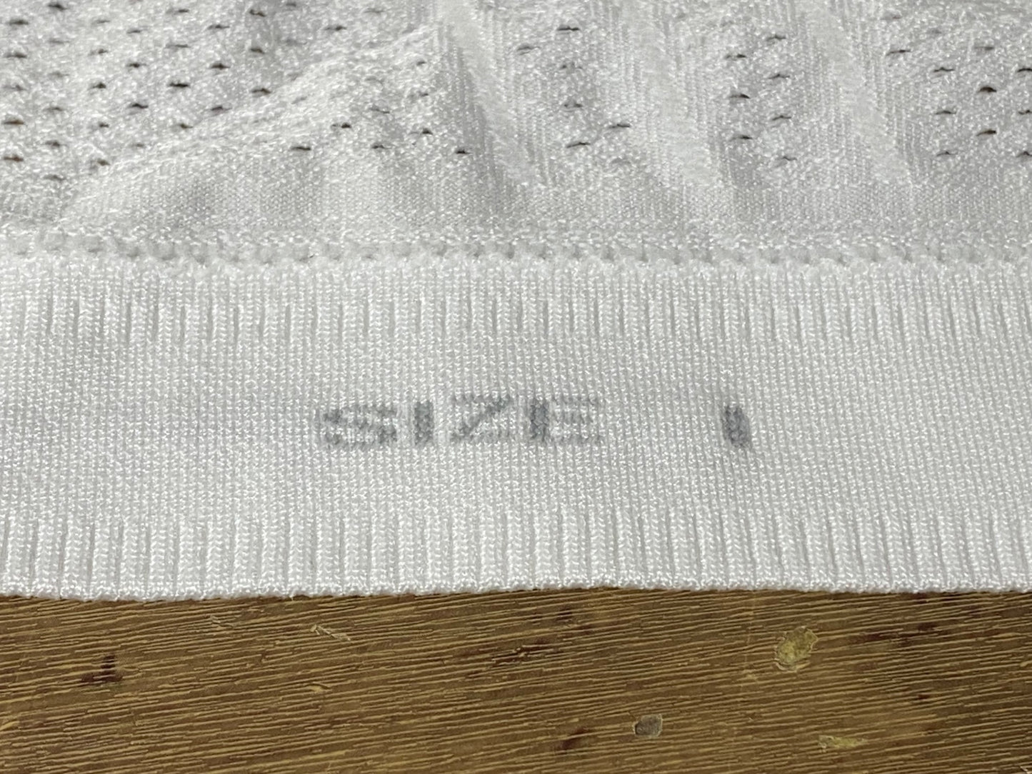 IS026 アソス assos 長袖 ベースレイヤー 白 Ⅰ