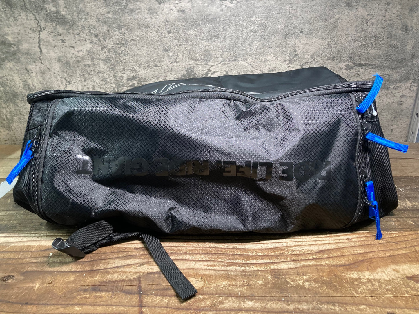 IR579 ジャイアント GIANT SHADOW GEAR BAG バックパック 黒