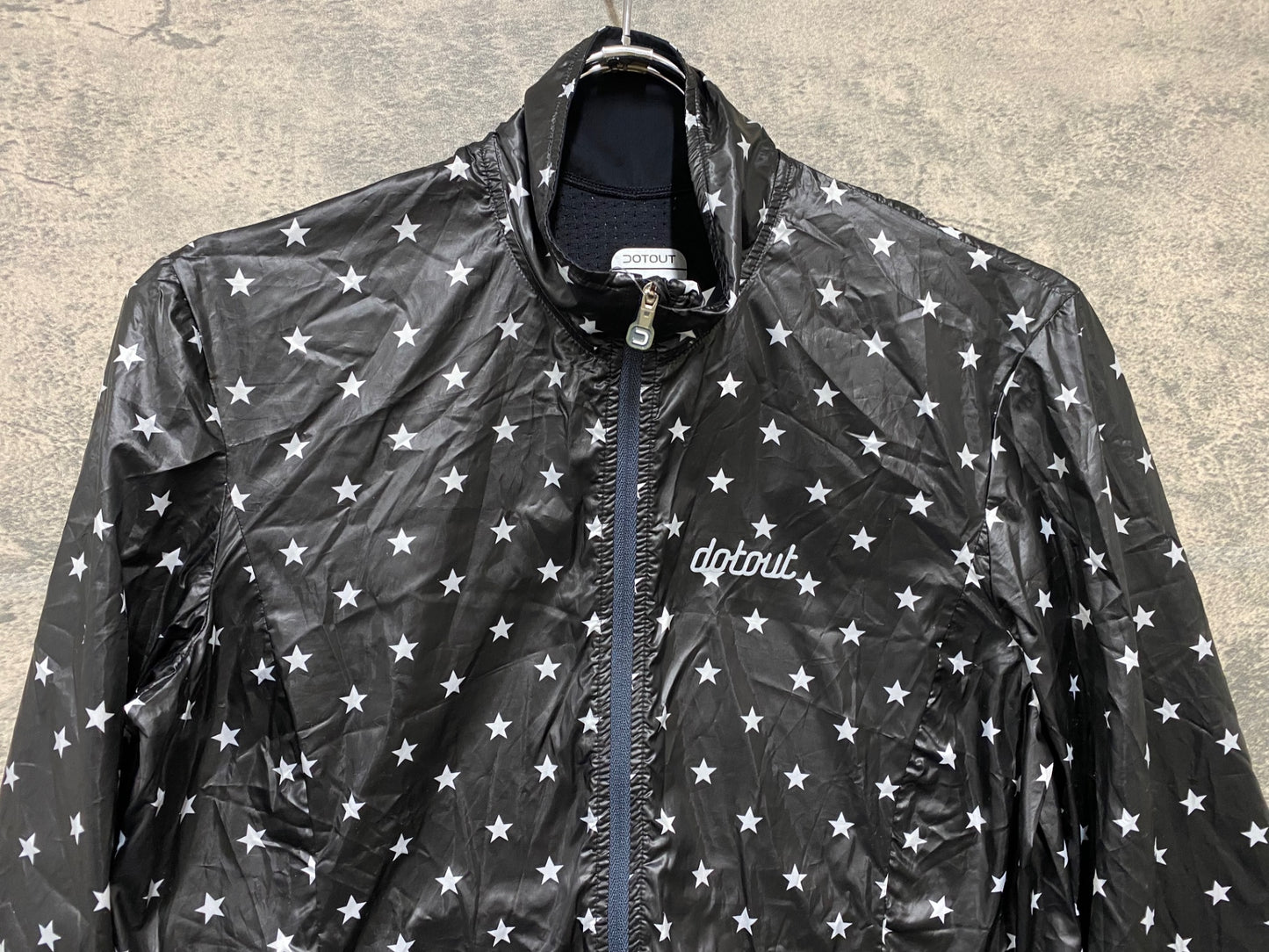 IZ425 ドットアウト DOTOUT 長袖 ウィンドブレーカー 黒 星 レディース M