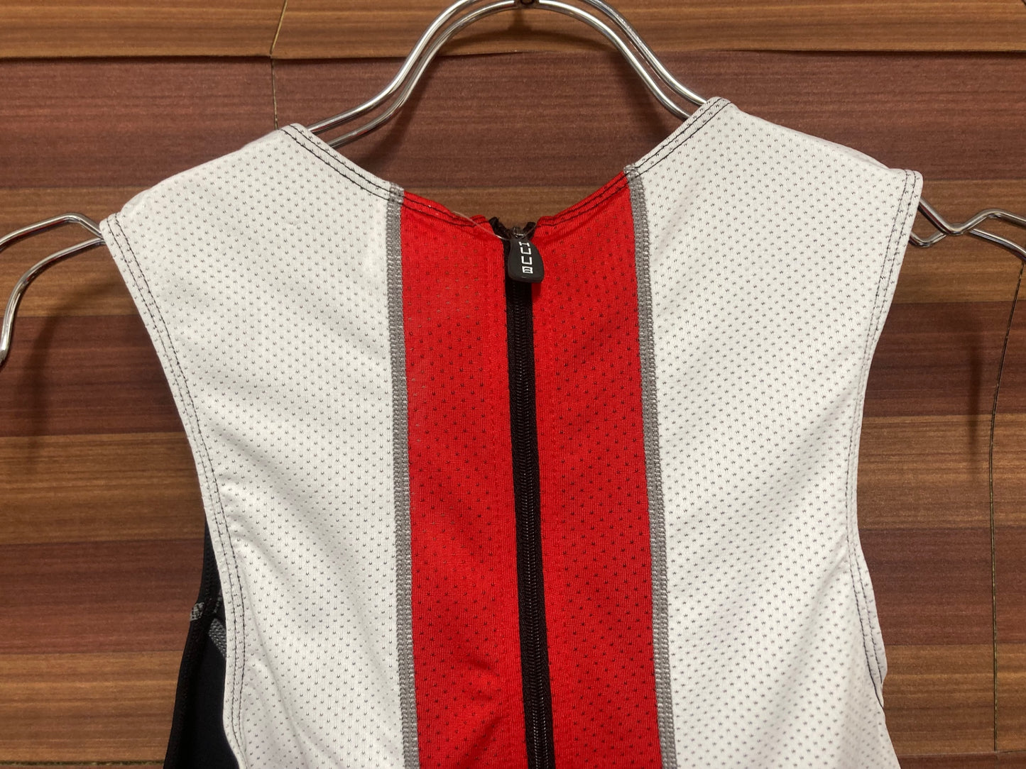 IQ192 フーブ HUUB ノースリーブ トライアスロンジャージ 黒 S リアジップ