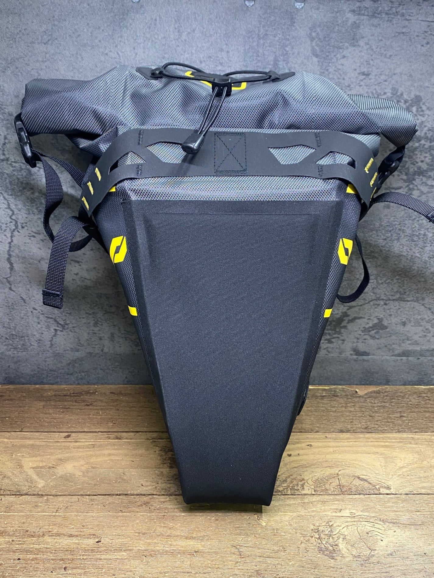 IT873 アピデュラ APIDURA EXPEDITION SADDLE PACK サドルバッグ 17L