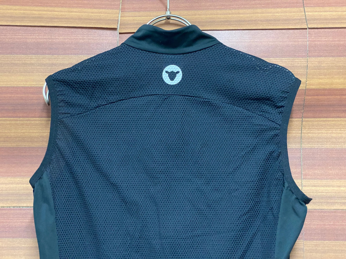 IV076 ブラックシープ Black Sheep Essentials Team Vest ベスト ジレ 黒 S