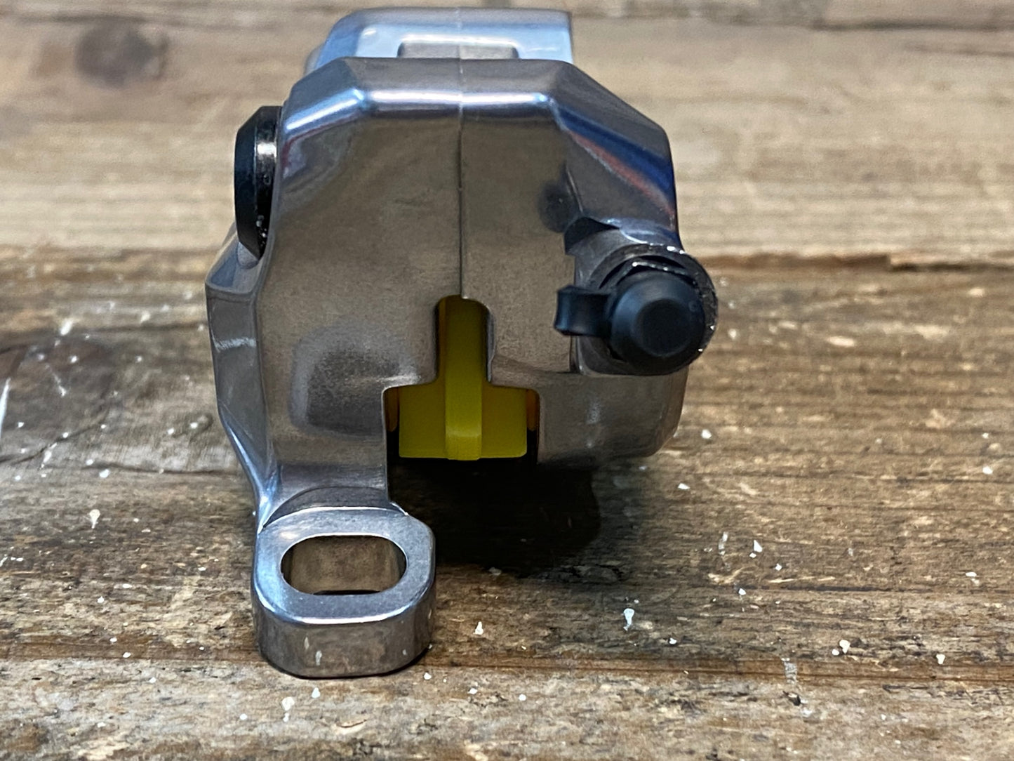 IR245 シマノ SHIMANO XTR BR-M9120 ディスクブレーキ キャリパー 4ピストン