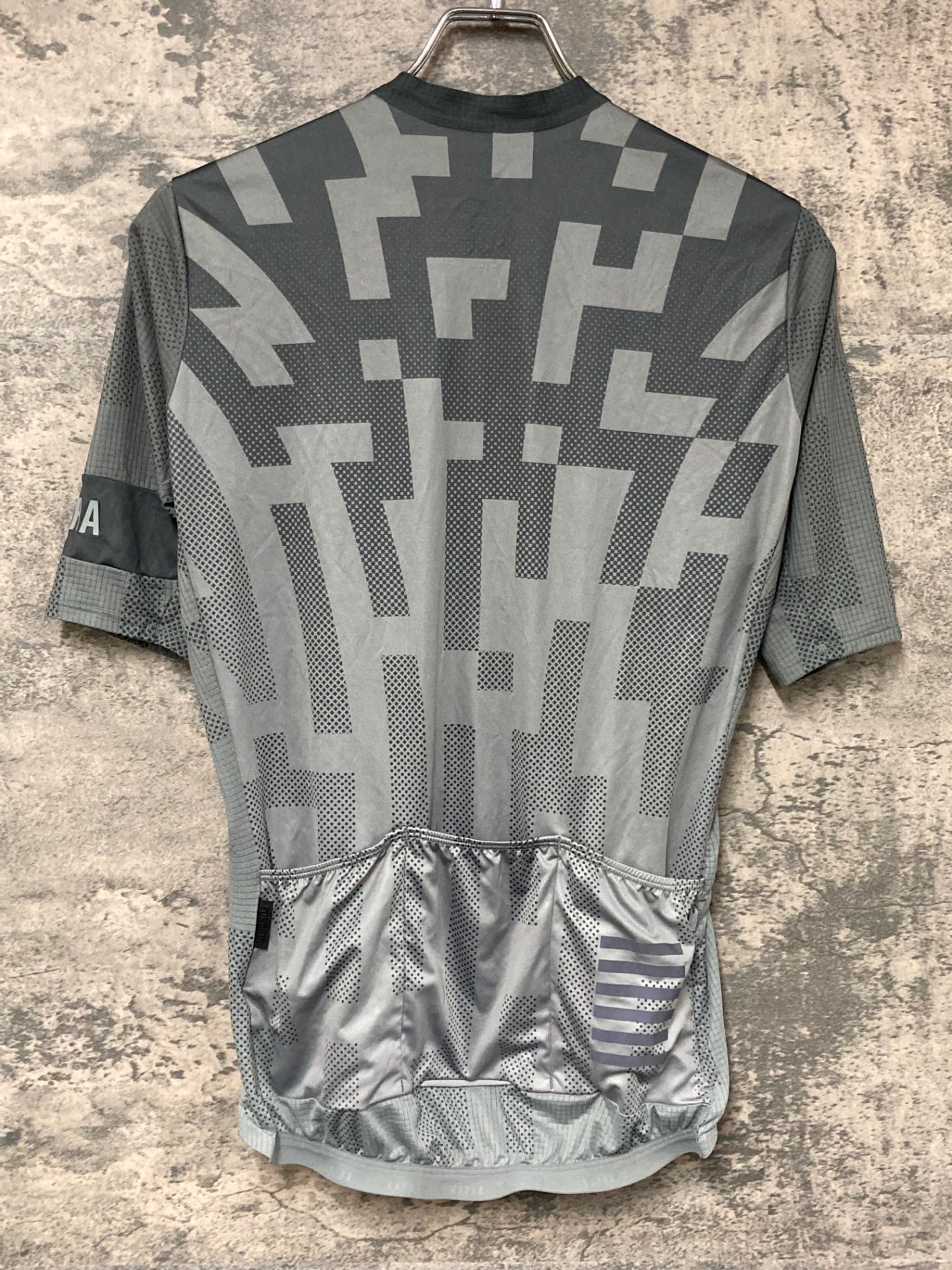 IX925 ラファ Rapha PRO TEAM FLYWEIGHT JERSEY AERO BLOCK 半袖 サイクルジャージ グレー M