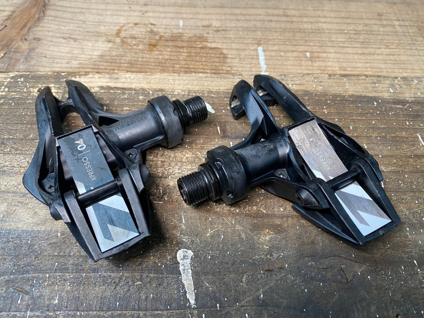 IS490 タイム TIME Xpresso4 ビンディングペダル ※左ペダル板ばね割れのためジャンク