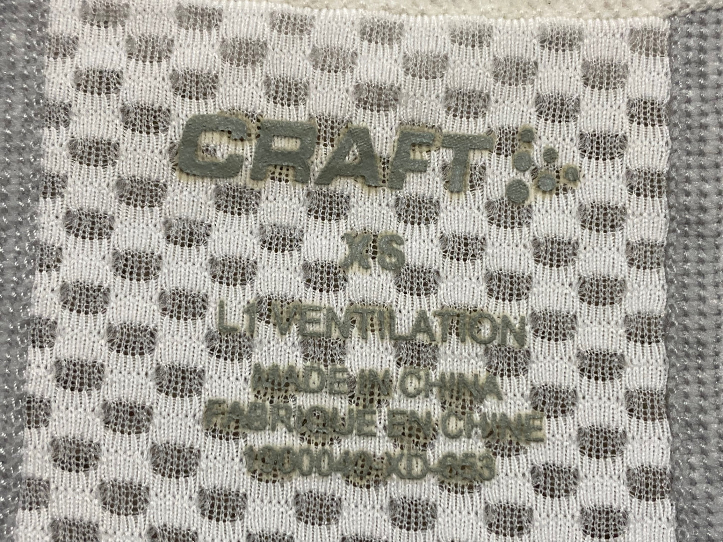 IZ551 クラフト CRAFT ノースリーブ べースレイヤー 白 XS