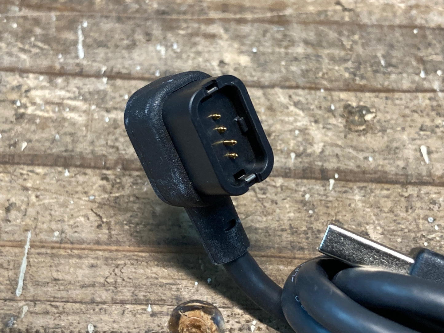 IQ095 シマノ SHIMANO EW-EC300 充電コネクター