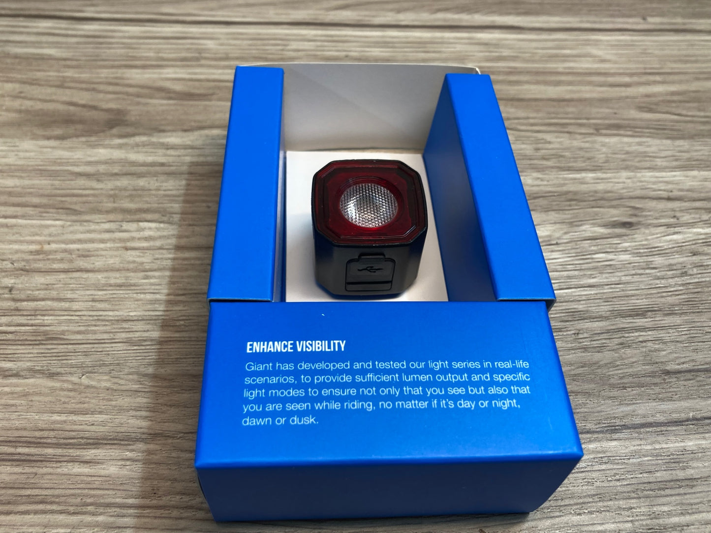 IV769 ジャイアント GIANT RECON TL 100 テールライト